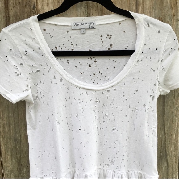 White Urban Outfitters Daydreamer White Destroyed Peplum Deep Scoop Tee Size XS - Picture 3 of 5